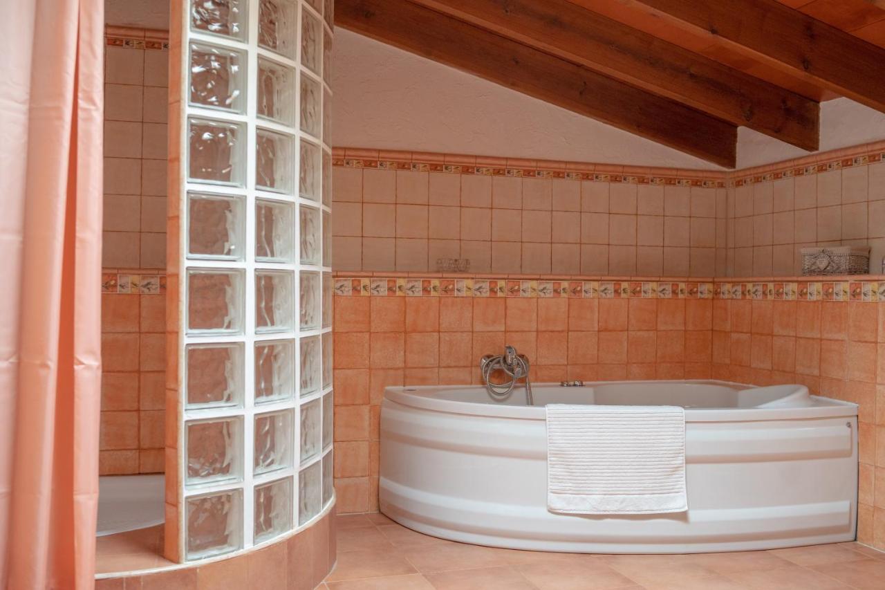 ซันนี วิสตา Bed & Breakfast Pinoso ภายนอก รูปภาพ