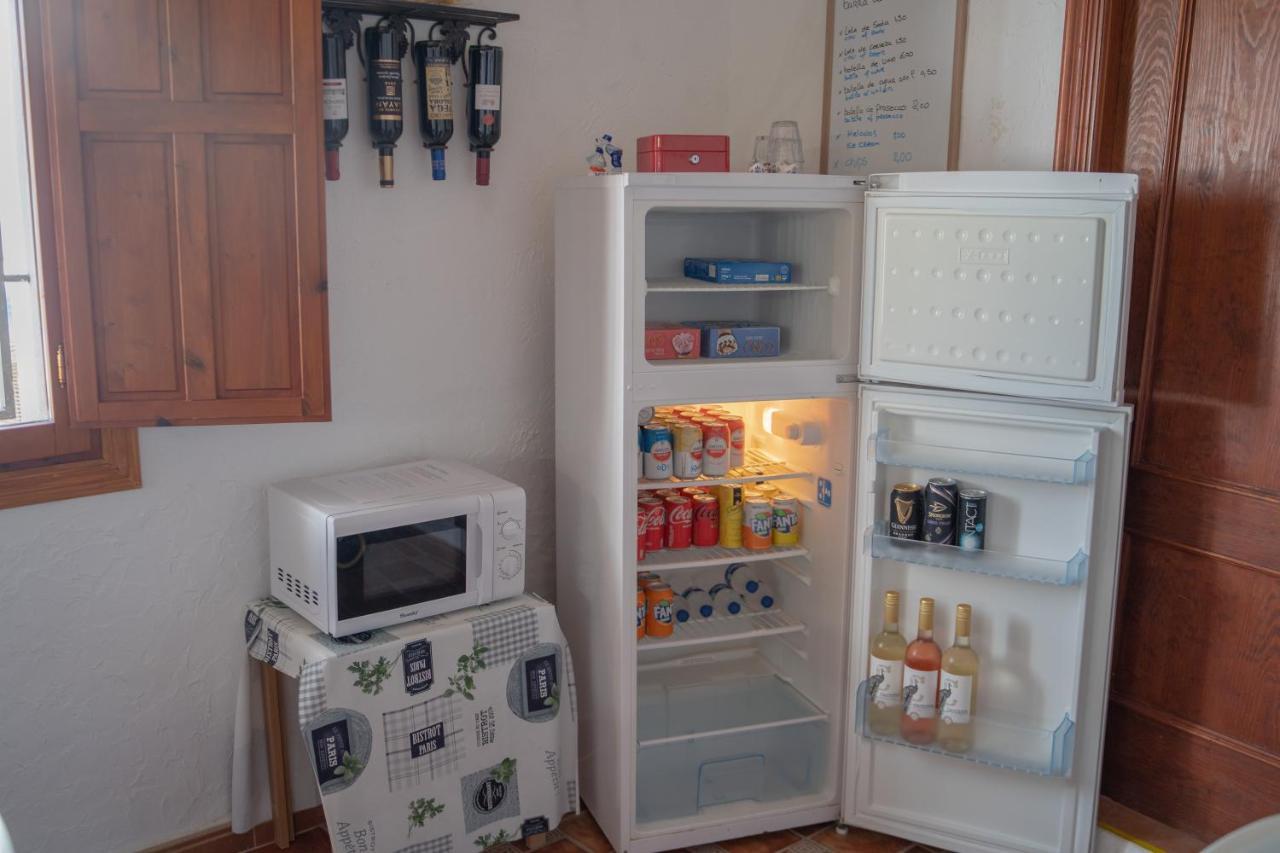 ซันนี วิสตา Bed & Breakfast Pinoso ภายนอก รูปภาพ